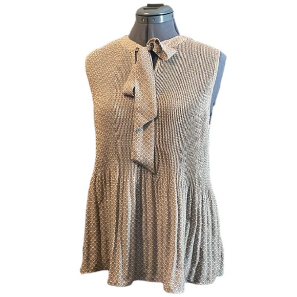 Adrianna Papell Sleeveless Peplum Blouse with Tie Front Size Medium - Picture 1 of 16